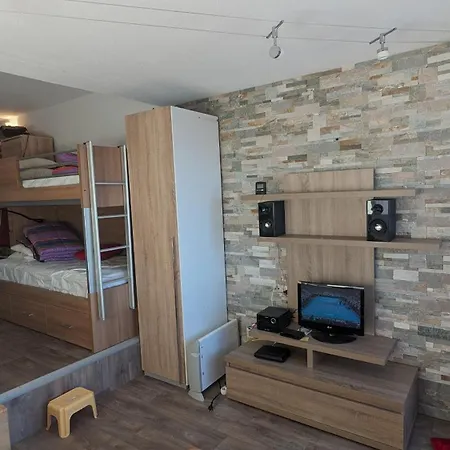 Apartman Proche Commodites *
